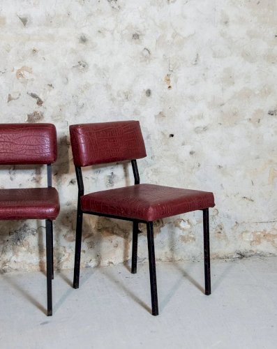 Alma, la chaise industrielle en vinyle N°665