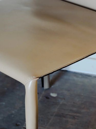 Alma, la chaise Knoll en cuir N°861