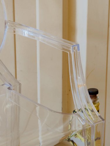 Alma, la chaise pour enfant en plexiglass N°1271