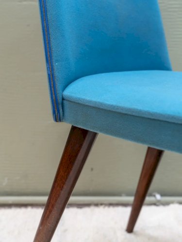 Alma, la chaise scandinave bleue N°59