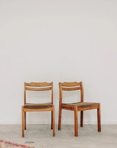 Alma, la chaise scandinave en bois N°80