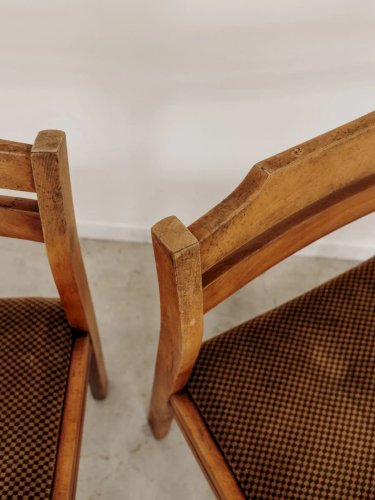 Alma, la chaise scandinave en bois N°80