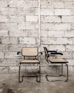 Alma, la paire de chaises Breuer S64 N°639