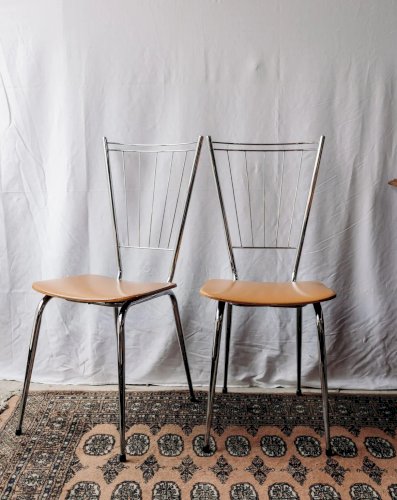 Alma, la paire de chaises chromées N°1277