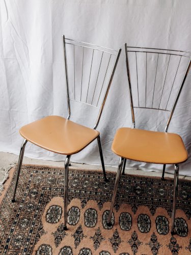 Alma, la paire de chaises chromées N°1277