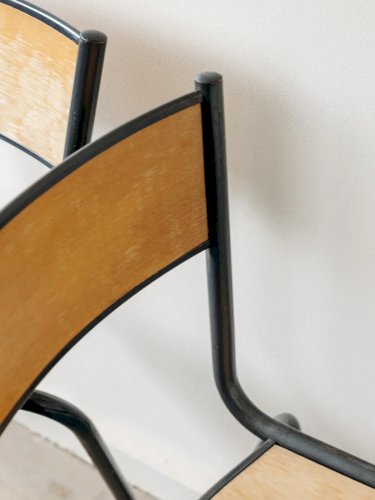 Alma, la paire de chaises d'école N°571