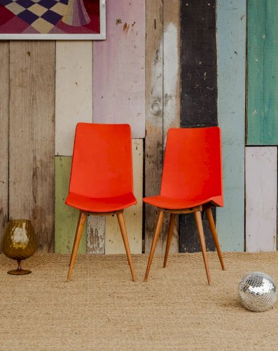 Alma, la paire de chaises en bois N°1059