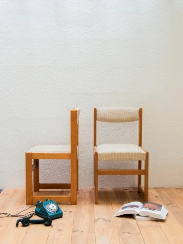 Alma, la paire de chaises en bois N°1072