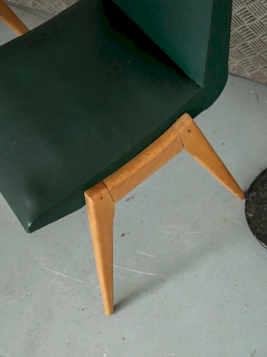 Alma, la paire de chaises en bois N°311