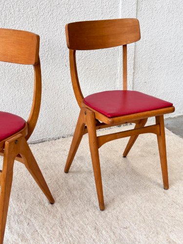 Alma, la paire de chaises en bois N°681