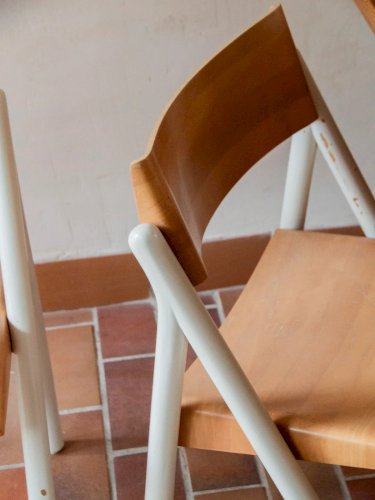 Alma, la paire de chaises en bois N°962