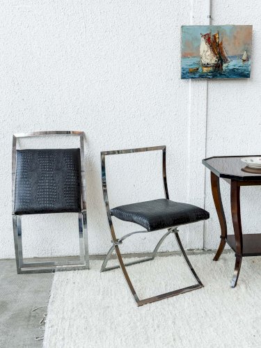 Alma, la paire de chaises en métal N°594