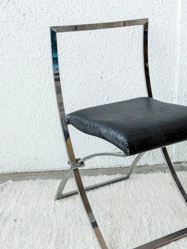 Alma, la paire de chaises en métal N°594