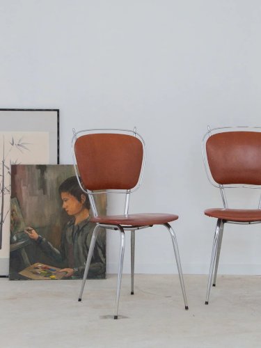 Alma, la paire de chaises en métal N°632