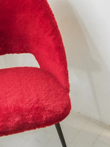 Alma, la paire de chaises en métal N°635