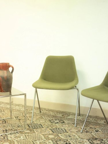 Alma, la paire de chaises en métal N°830