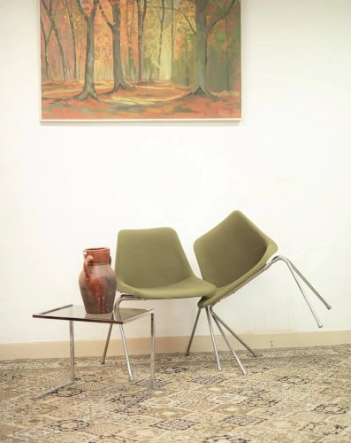 Alma, la paire de chaises en métal N°830