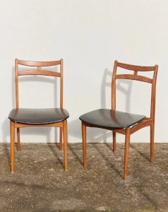 Alma, the pair of faux leather chairs N°1045