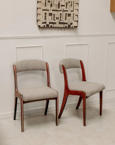 Alma, la paire de chaises en tissu N°1004