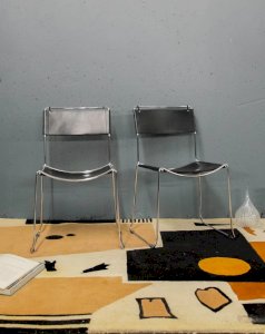 Alma, la paire de chaises italiennes N°1157