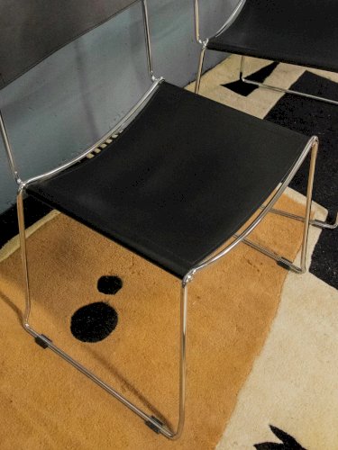 Alma, la paire de chaises italiennes N°1157