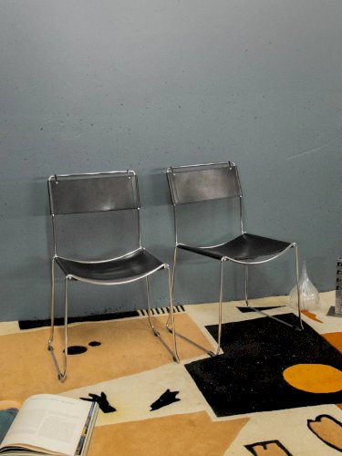 Alma, la paire de chaises italiennes N°1157