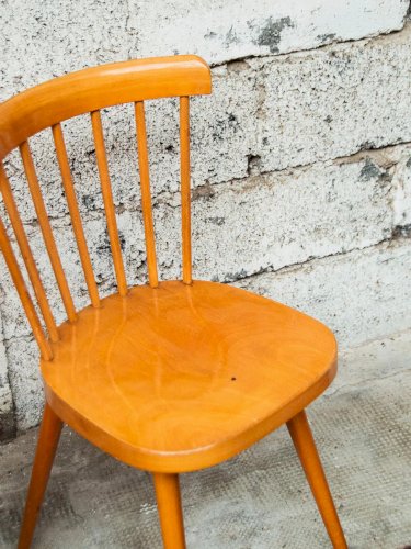 Alma, la paire de chaises style Baumann N°730