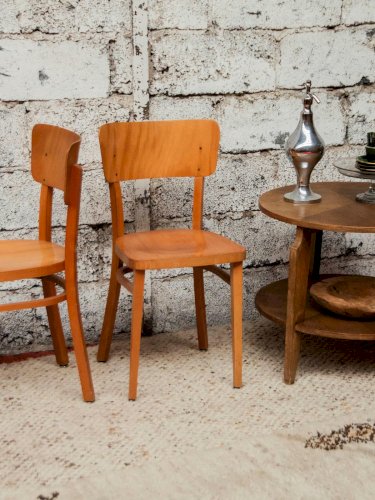 Alma, la paire de chaises Thonet N°988