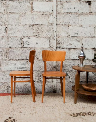 Alma, la paire de chaises Thonet N°988