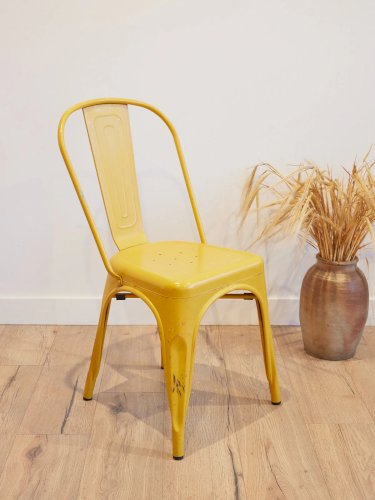 Alma, le lot de 3 chaises en métal N°1064