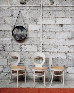 Alma, the set of 3 leatherette chairs N°685