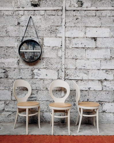 Alma, le lot de 3 chaises en skaï N°685