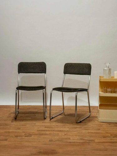 Alma, le lot de 4 chaises 70's N°534