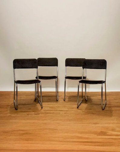 Alma, le lot de 4 chaises 70's N°534