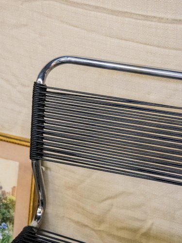 Alma, le lot de 4 chaises en métal N°1094