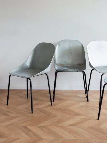 Alma, le lot de 4 chaises en métal N°770