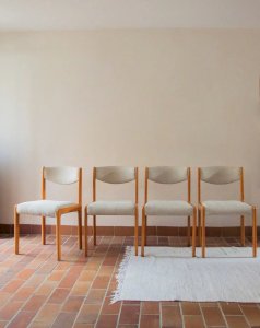 Alma, the set of 4 Baumann fabric chairs No. 967