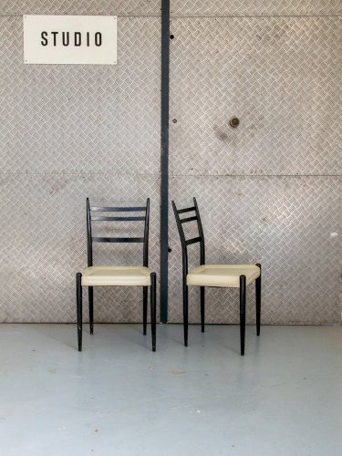 Alma, le lot de 6 chaises en bois N°308