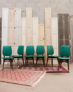 Alma, le lot de 6 chaises en vinyle et bois N°1098