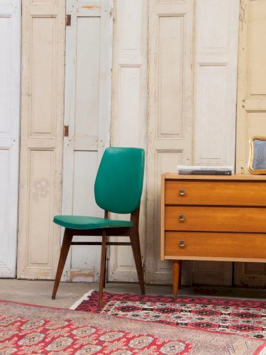 Alma, le lot de 6 chaises en vinyle et bois N°1098