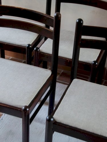 Alma, le lot de 7 chaises en velours côtelé N°968