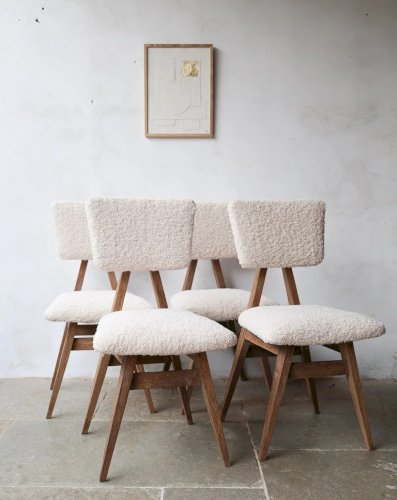 Alma, les 4 chaises en bois et tissu bouclette N°1278