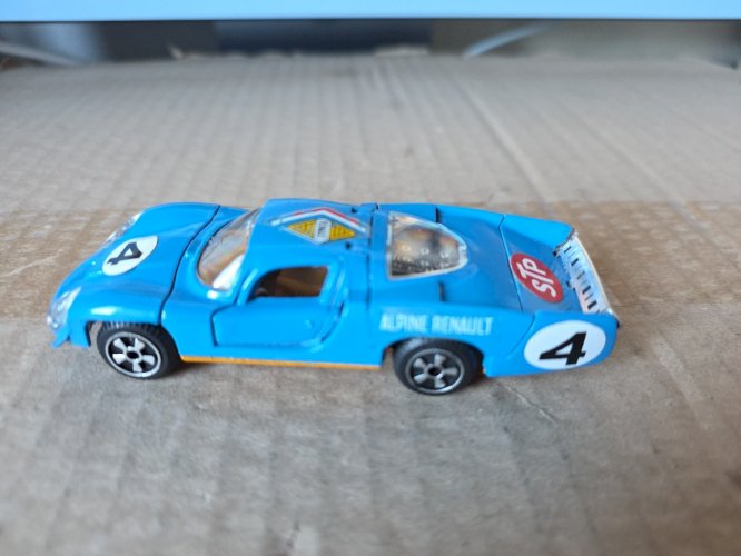 Alpkne Renault Politoys .M N°598 .1/43 - TBE