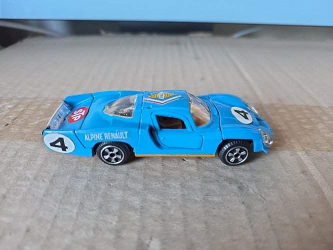 Alpkne Renault Politoys .M N°598 .1/43 - TBE