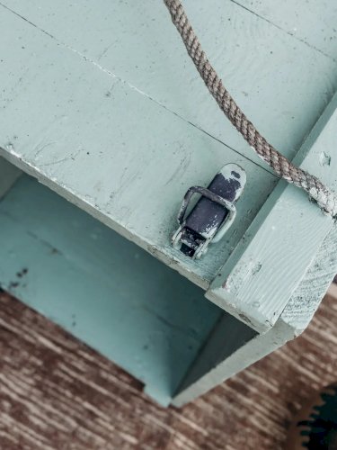 Ambroise, la caisse en bois N°201