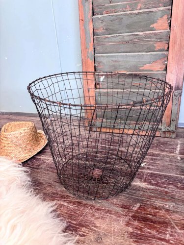 Ambroise, la corbeille en métal N°524