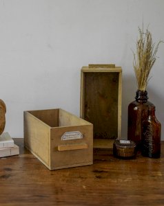 Ambroise, the pair of wooden boxes No. 598