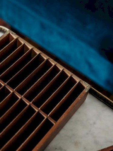 Ambroise, la paire de casiers en bois N°621