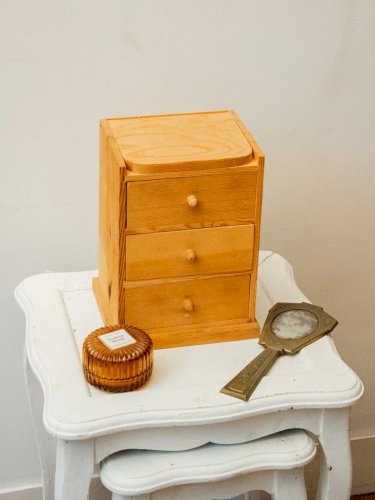 Ambroise, la petite boîte coiffeuse en bois N°725