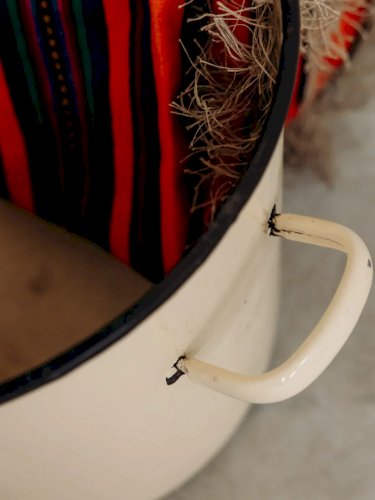 Ambroise, le grand pot en émail jaune N°39